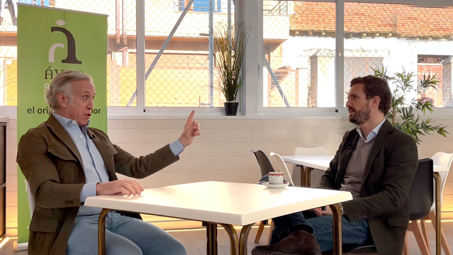 Eduardo Inda entrevista al líder del PP, Pablo Casado.