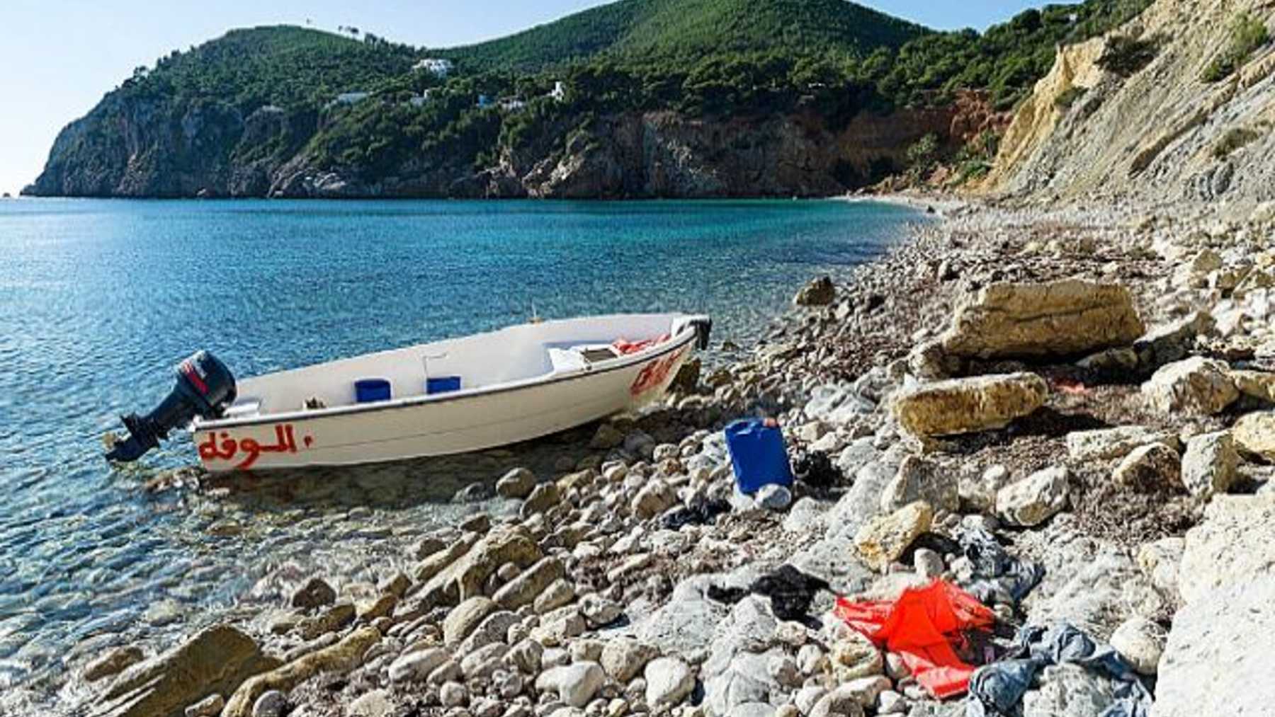 Imagen de una patera llegada a la costa de Baleares.