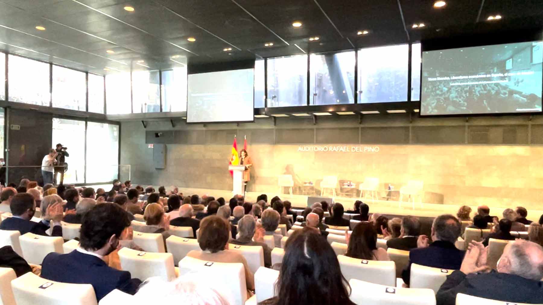 Isabel Díaz Ayuso en la presentación de ‘Liberalismo a la madrileña’