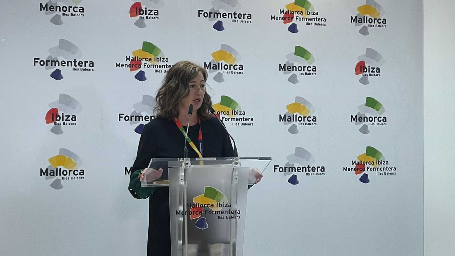 La presidenta del Govern, Francina Armengol, en Fitur. Foto: Joan Guirado.
