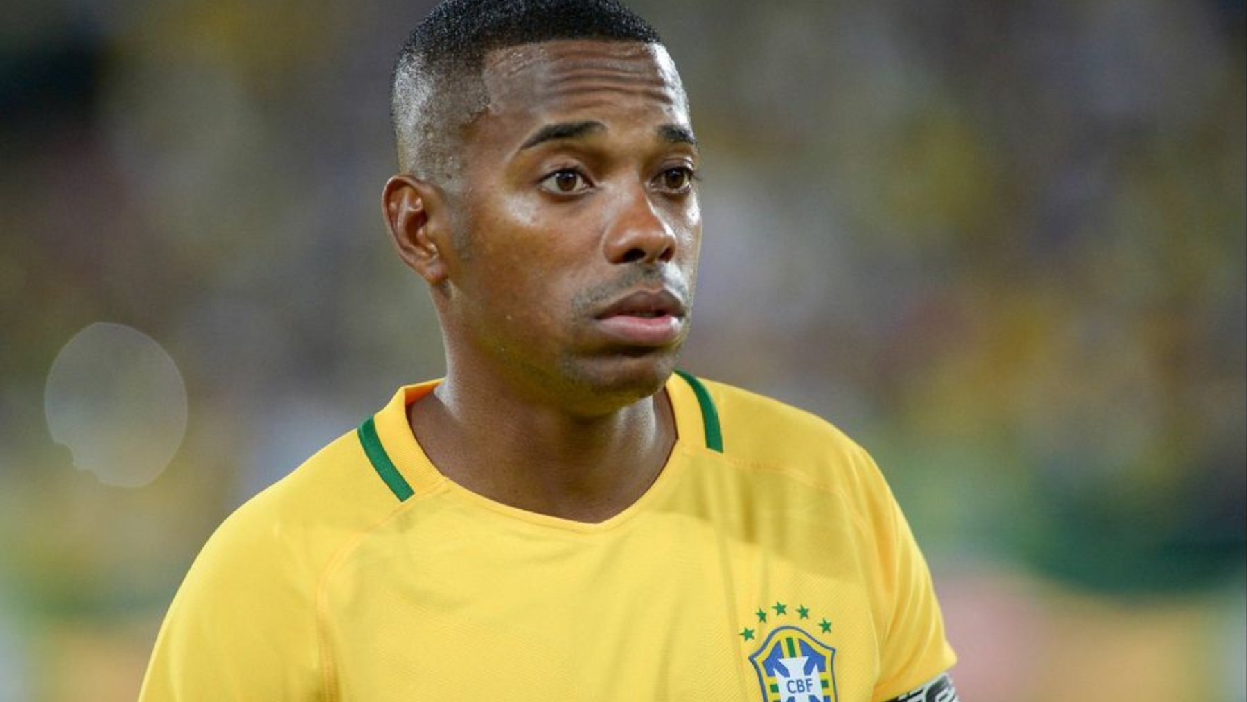 Robinho con Brasil.