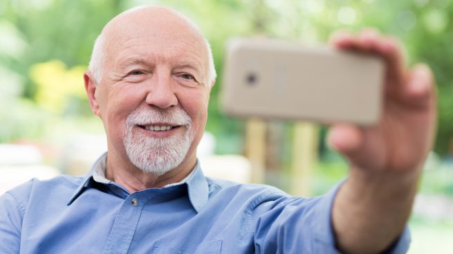 móviles personas mayores