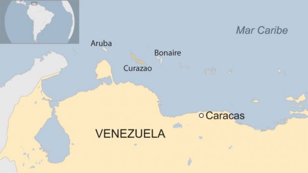 Las islas de los Países Bajos fronterizas con Venezuela son Aruba, Bonaire y Curazao.