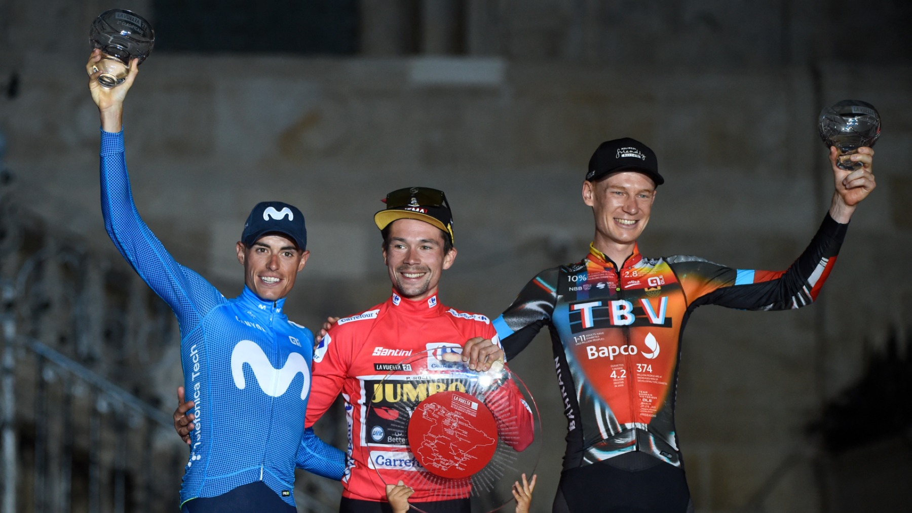 Los tres primeros clasificados de la Vuelta 2021. (AFP)