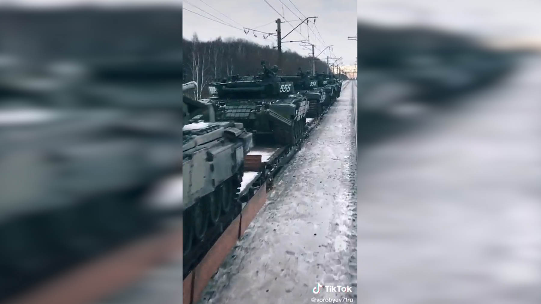 El vídeo de la fila infinita de tanques rusos rumbo a Ucrania que hiela la sangre