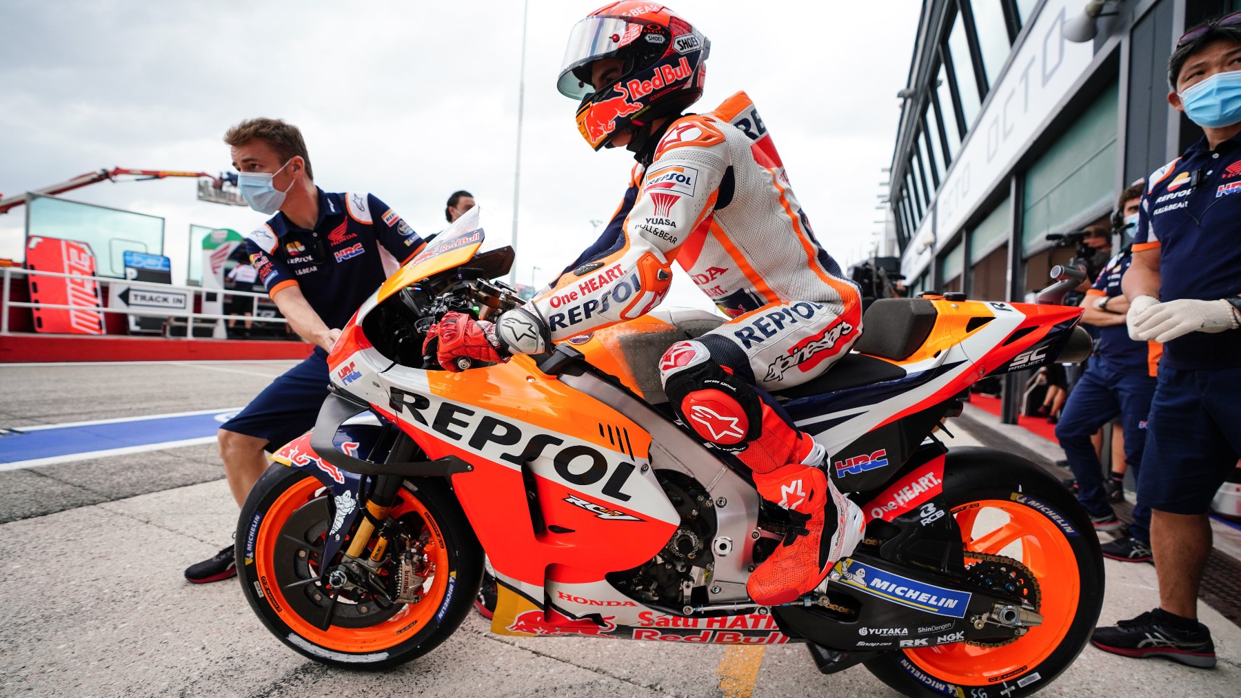 Marc Márquez durante unos entrenamientos. (Foto: Repsol Honda)