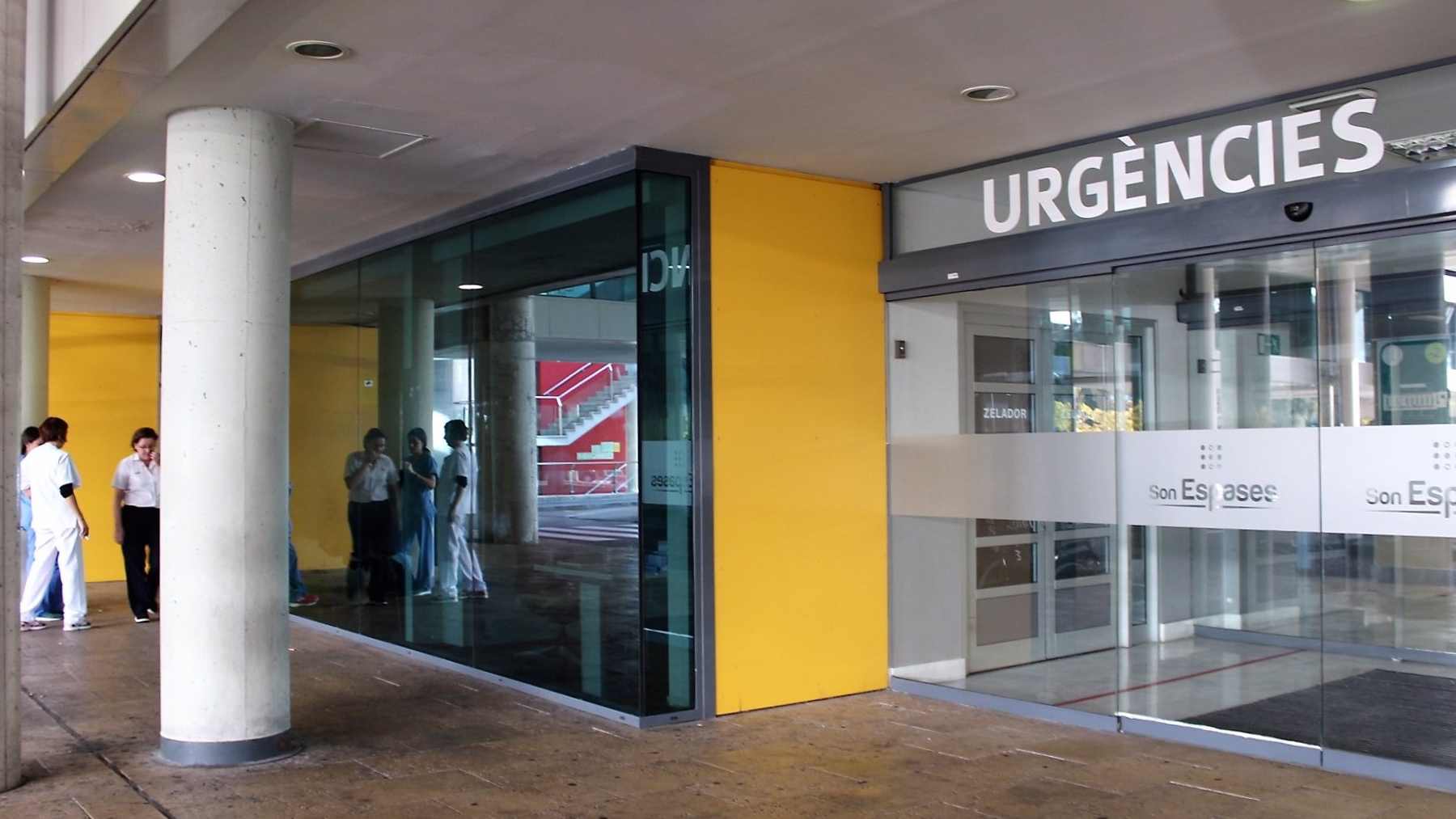 Entrada al área de Urgencias del Hospital de Son Espases en Palma.