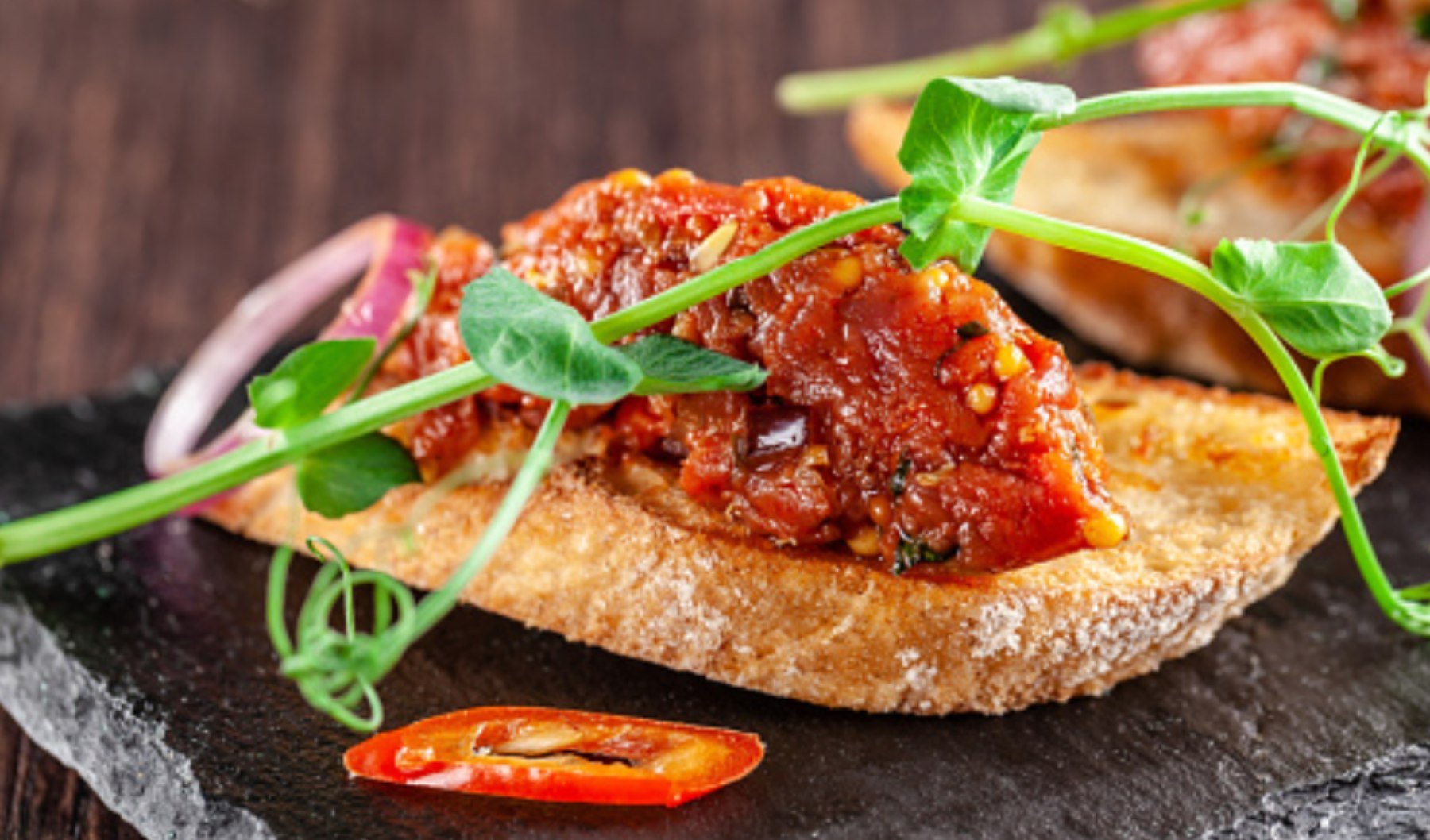 CRUAPAN 🥐 TOSTADO CON TARTAR DE FUET Receta perfecta para una Merie