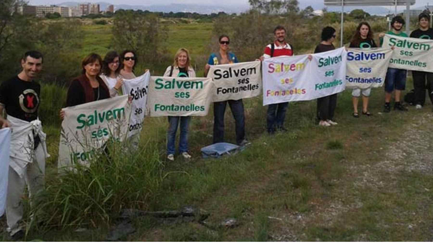 Manifestación de la izquierda ecologista a favor de la protección de Ses Fontanelles.