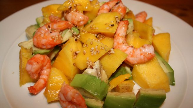 Gambas con mango y tofu