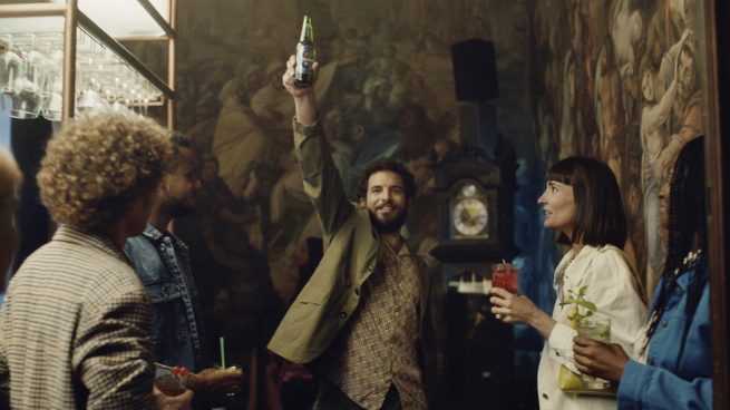 Heineken invita a romper los estereotipos ligados a la socialización sin alcohol con su campaña “Brindar sin Alcohol. Ahora puedes”