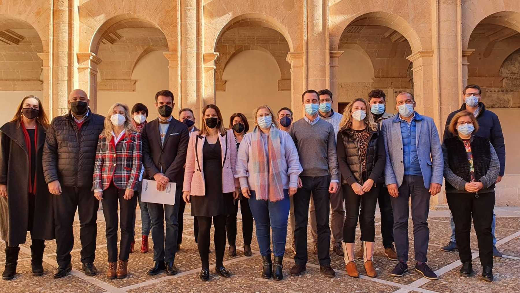 Marga Prohens y los representantes del partido en los diez municipios más poblados de Baleares.