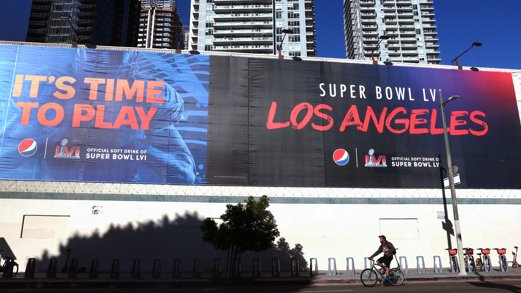 El pastizal que cuesta poner un anuncio en el descanso de la Super Bowl. (AFP)