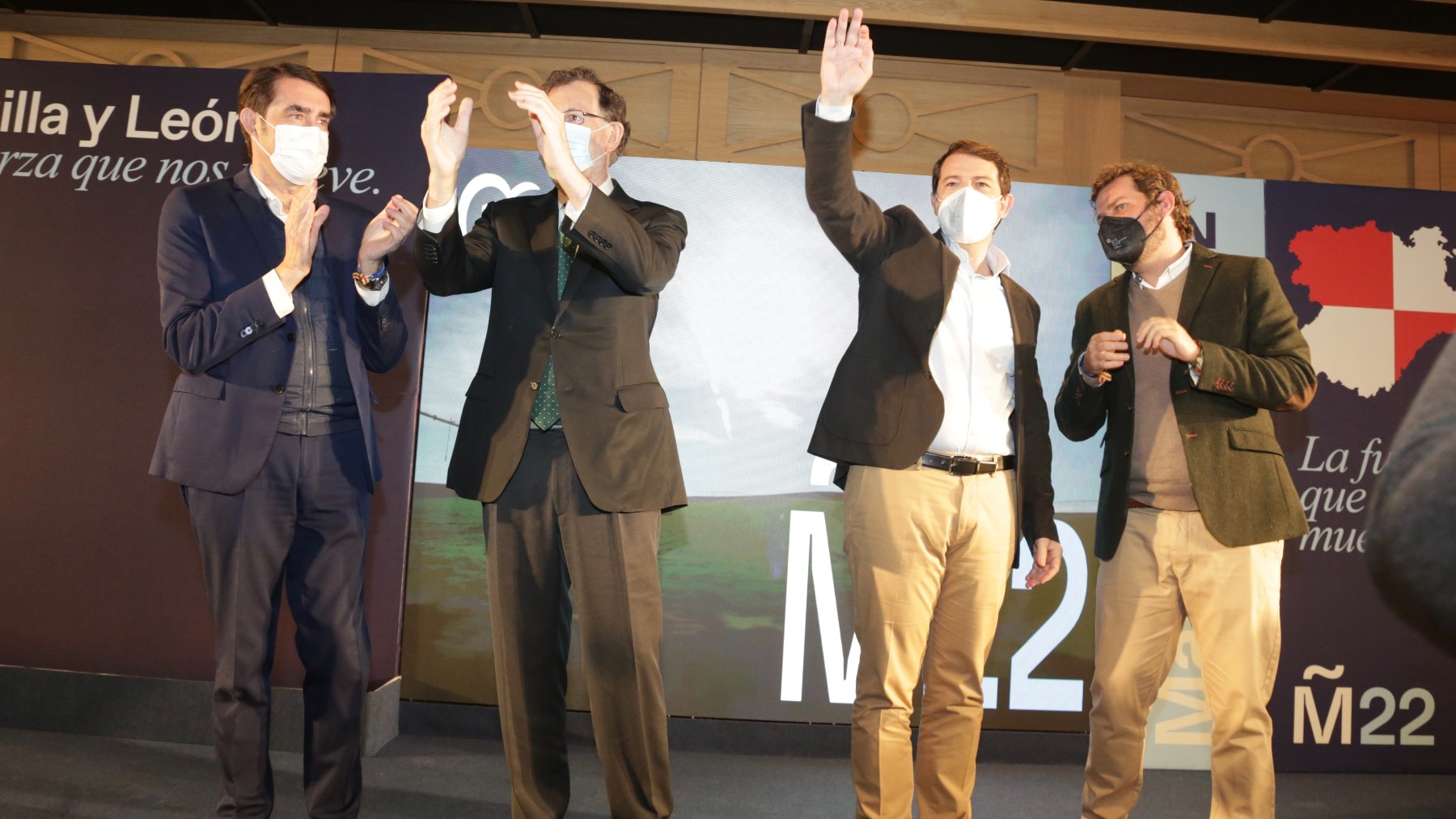 Juan Carlos Suárez-Quiñones; Mariano Rajoy; Alfonso Fernández Mañueco, y Javier Santiago – Secundino Pérez.