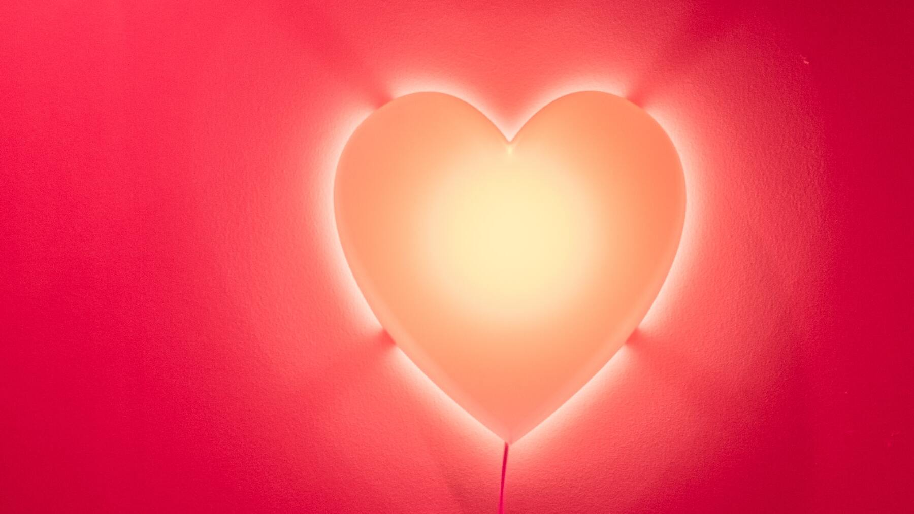 Feliz San Valentín! Las 20 mejores frases para felicitar por WhatsApp el  día de los enamorados