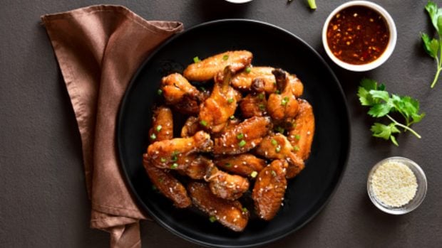 alitas pollo ciruelas pasas