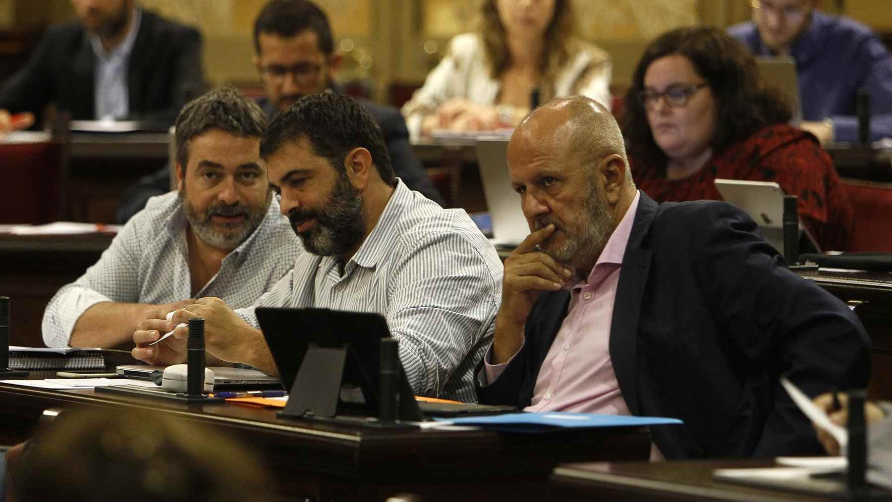 Los diputados de Més per Mallorca, en un pleno del Parlament en 2019. – Isaac Buj – Europa Press –
