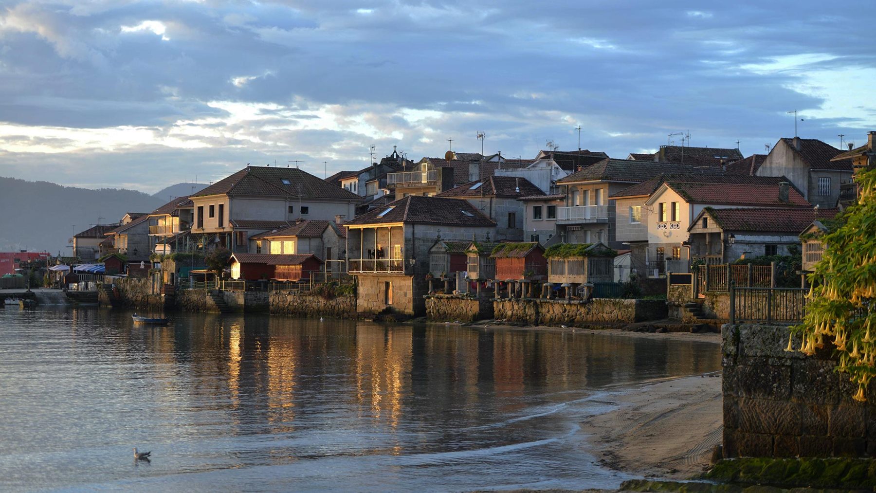 Combarro, el pueblo con más encanto de Galicia