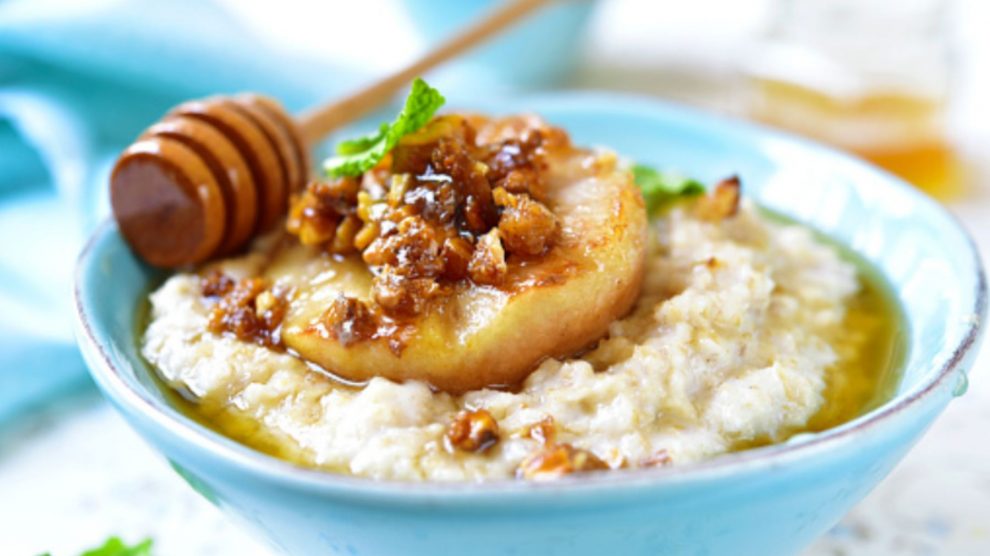 El delicioso arte de preparar manzanas asadas al microondas: Receta sencilla y sabrosa 7 Moncloa Manzanas asadas al microondas: Detalles de la receta