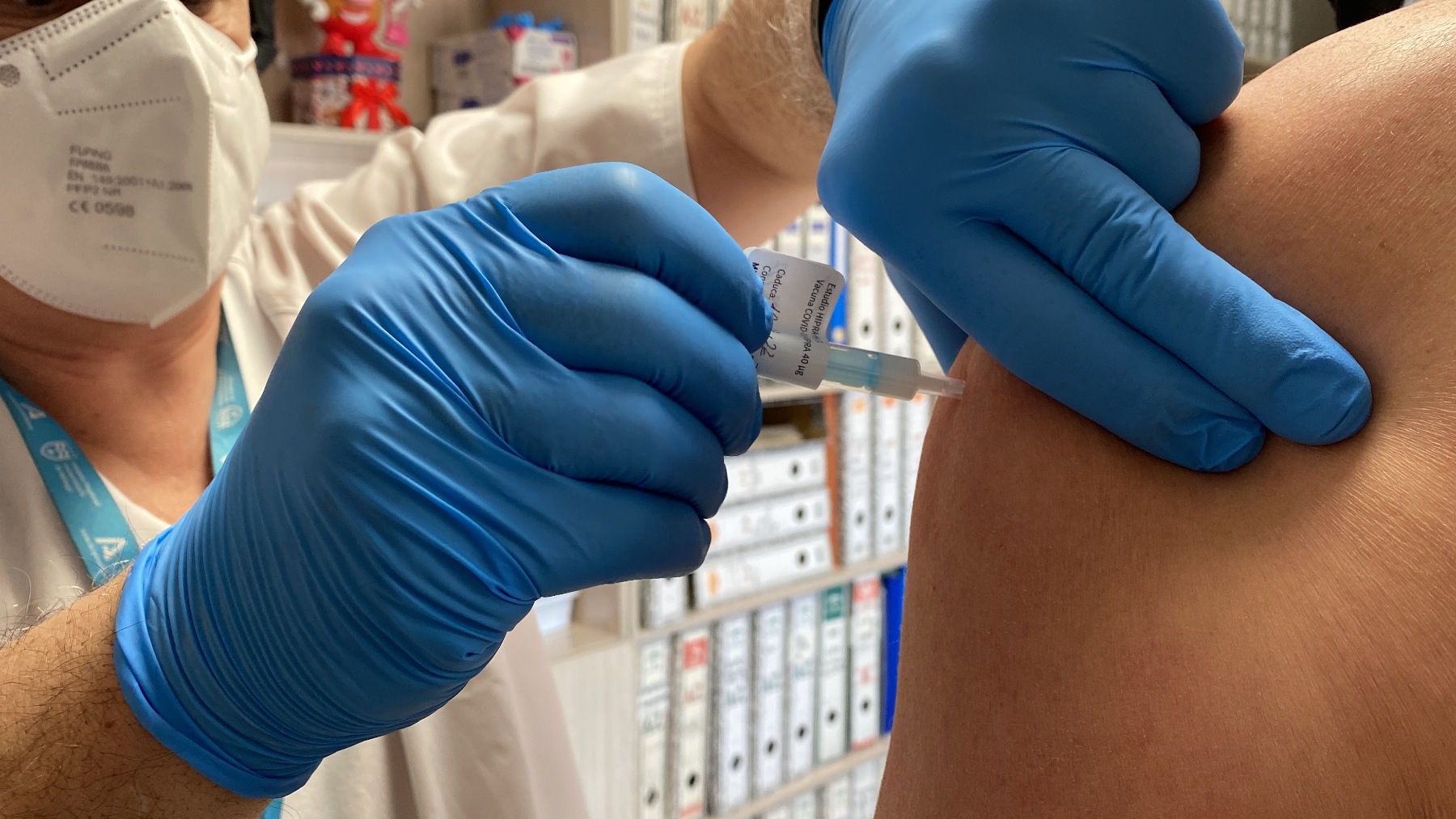 Andalucía comienza a administrar la cuarta dosis de la vacuna contra el Covid-19 a inmunodeprimidos (JUNTA).