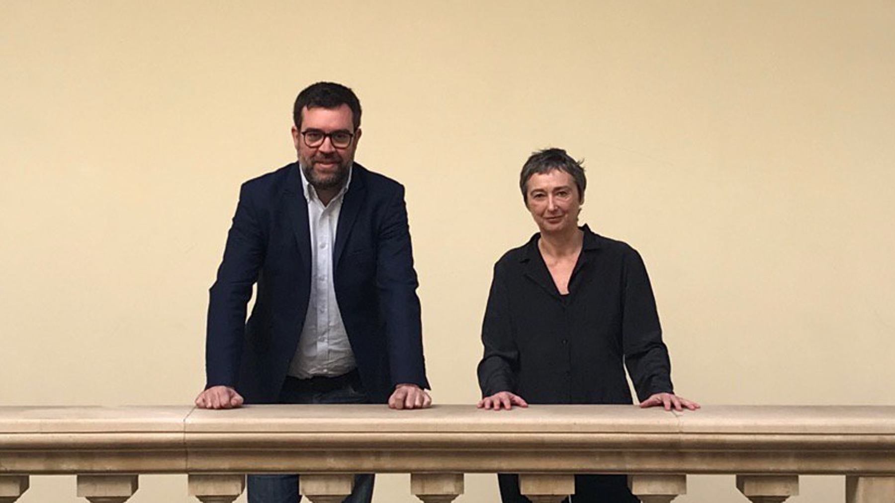 El concejal de Cultura del Ayuntamiento de Palma, Antoni Noguera, y la directora general de Artes Visuales, Aina Bauzà.