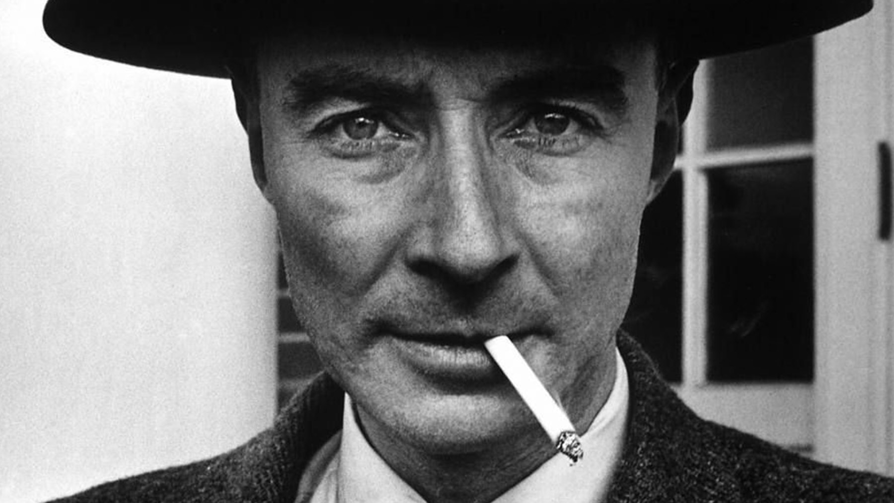 Oppenheimer en la revista Life
