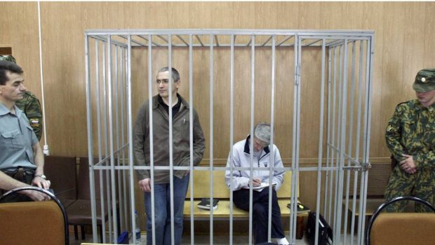 Mikhail Khodorovsky durante el juicio