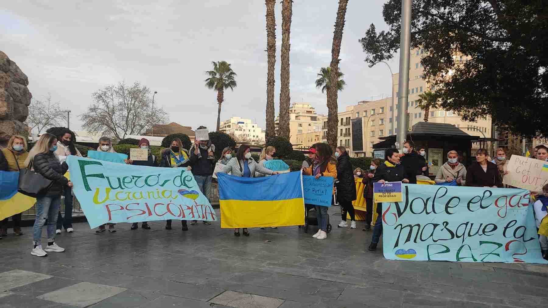 Imagen de la concentración de ucranianos celebrada esta tarde en Palma.