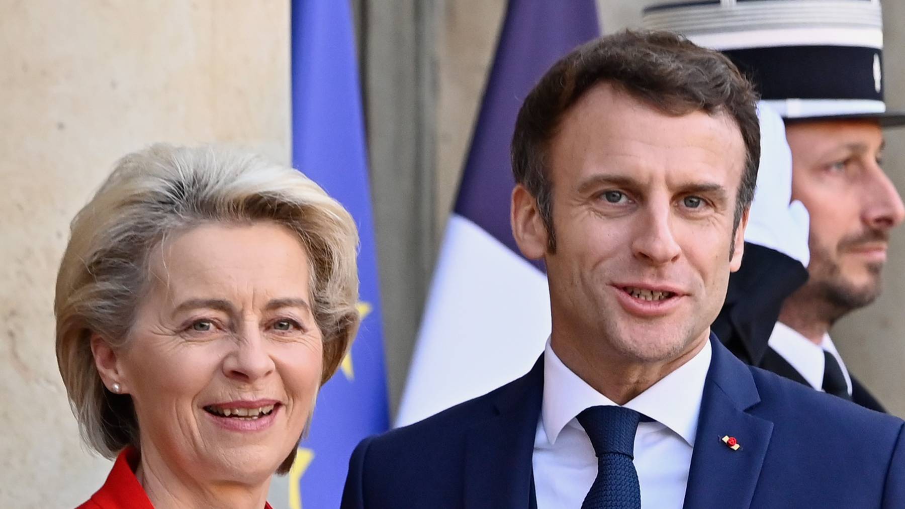 Ursula von der Leyen y Emmanuel Macron