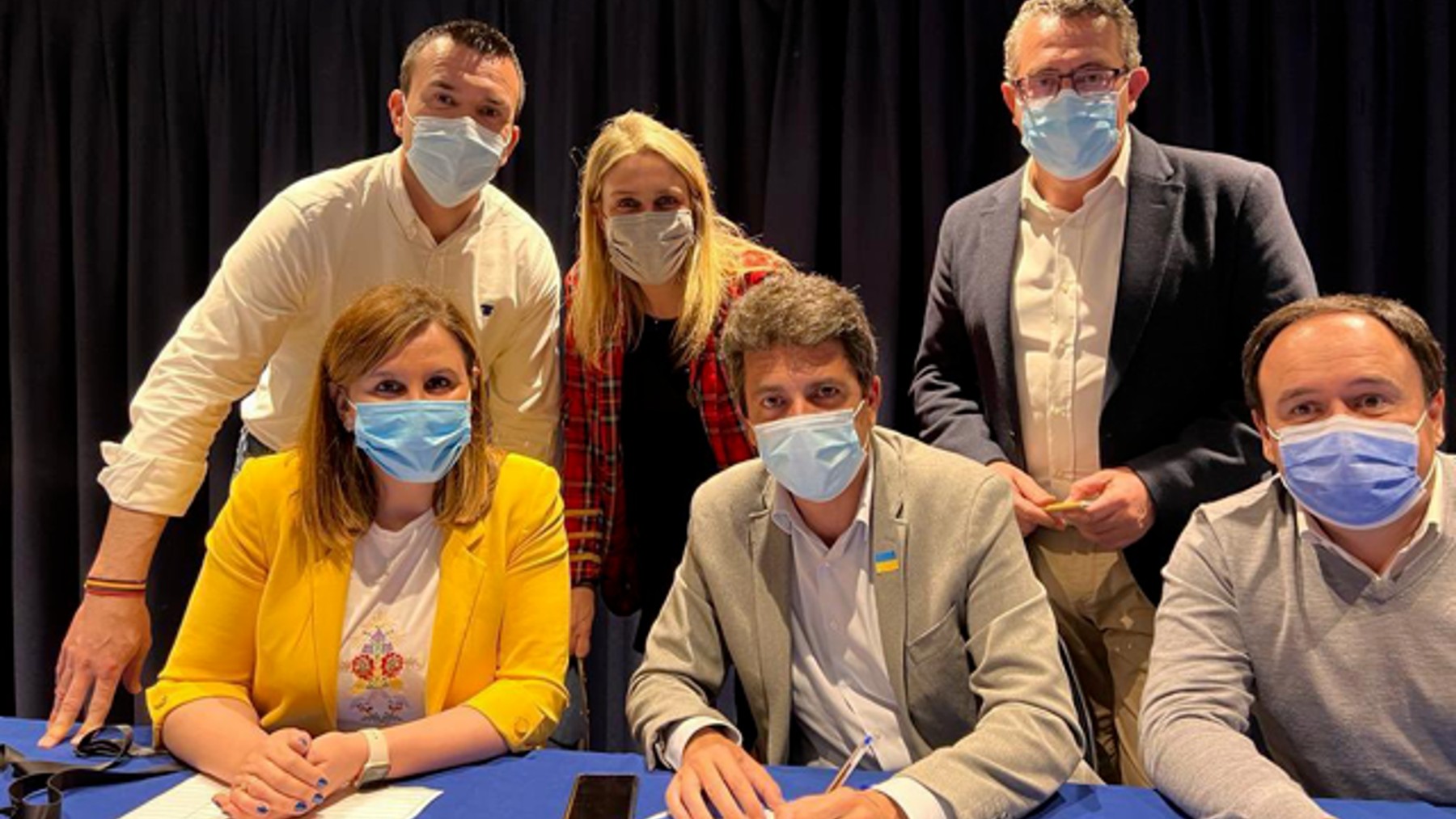 Mazón y Catalá firman los avales con los presidentes provinciales del partido en la Comunidad Valenciana.