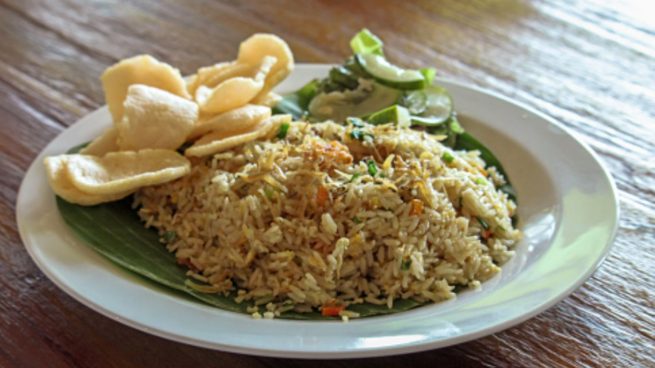 Nasi Goreng con pollo: la receta de Indonesia más fácil de hacer