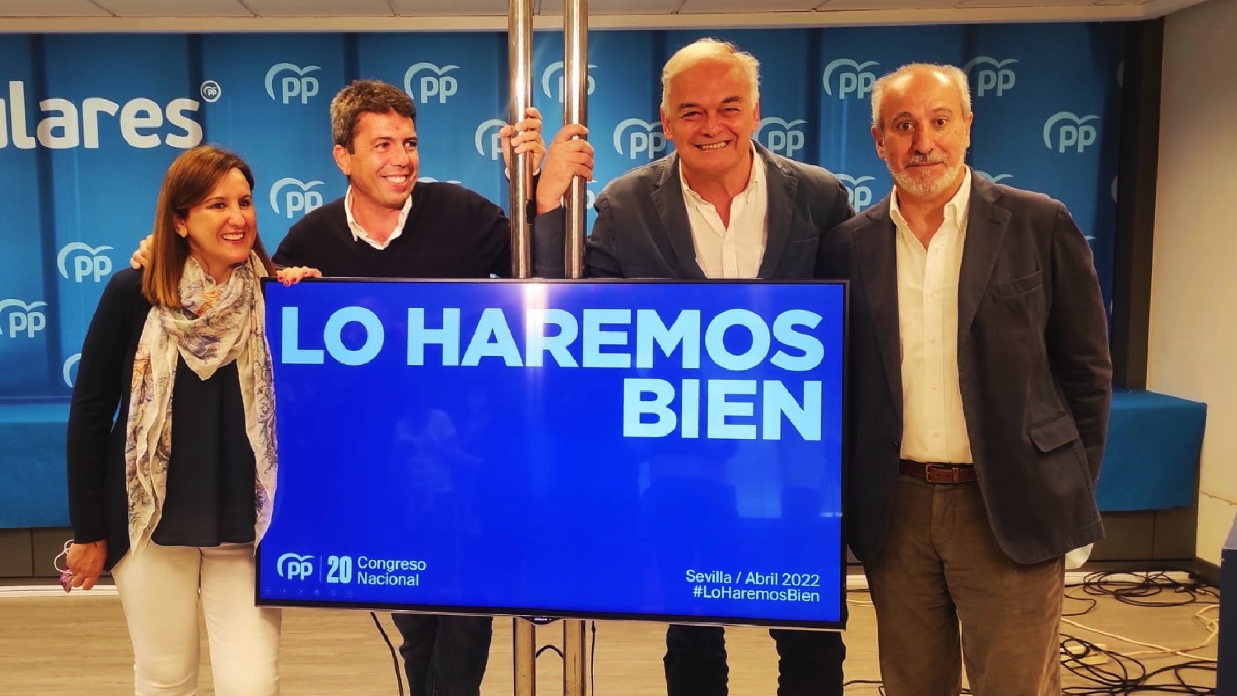 Esteban González Pons, en el XX Congreso del PP, con Mazón y Catalá.