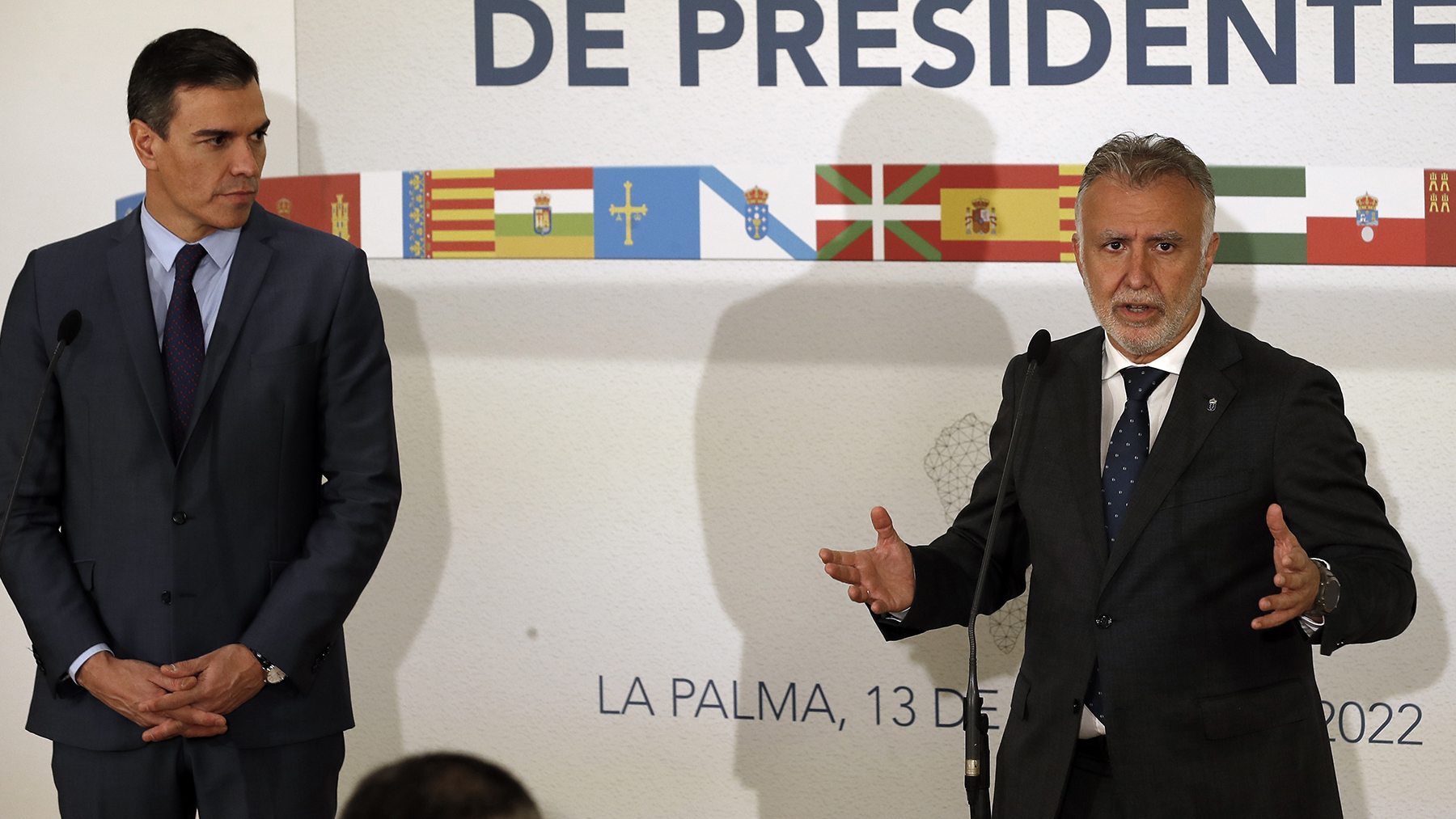 Pedro Sánchez y Ángel Víctor Torres, presidente de Canarias.