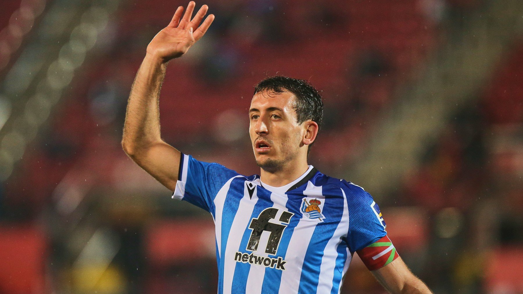 Mikel Oyarzabal, durante un partido de la Real Sociedad. (Getty)