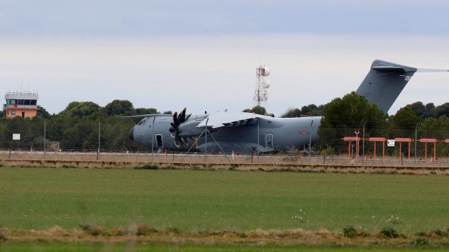 Avión del Ejército del Aire a su llegada a Los Llanos para recoger el cargamento de armas para Kiev(Ucrania)