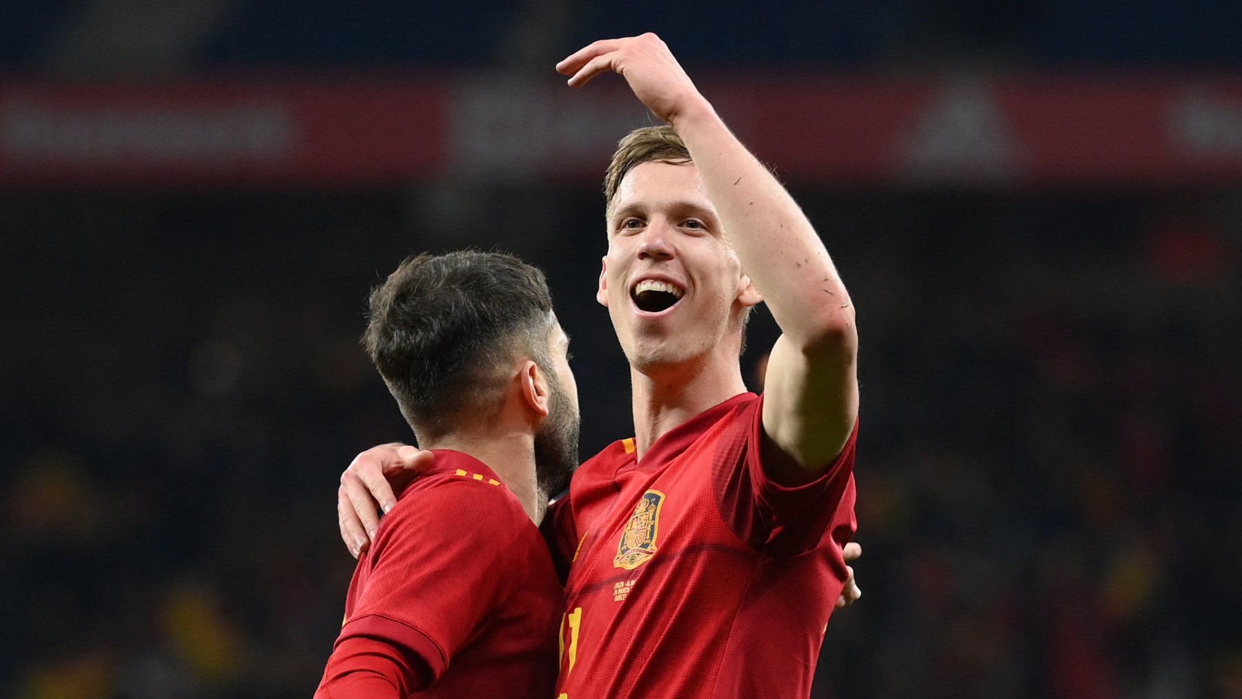 Dani Olmo celebra el gol de la victoria de España. (AFP)