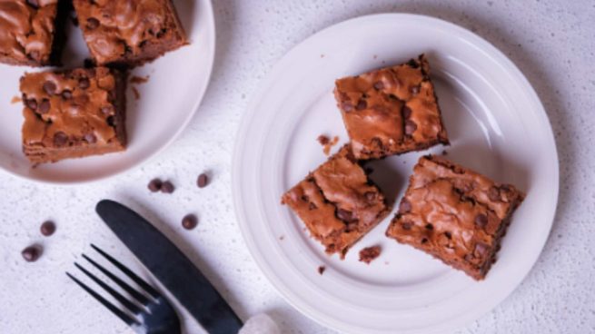 Brownie de avena y chocolate negro: receta saludable