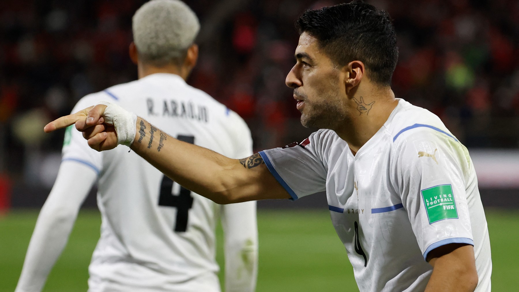 Luis Suárez celebra un gol con Uruguay. (AFP)