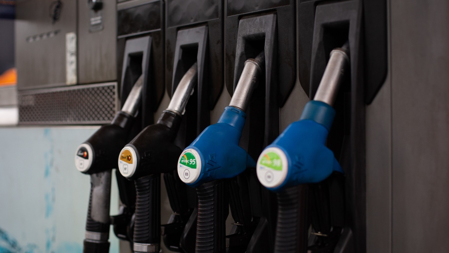 Precio de la gasolina y el diésel