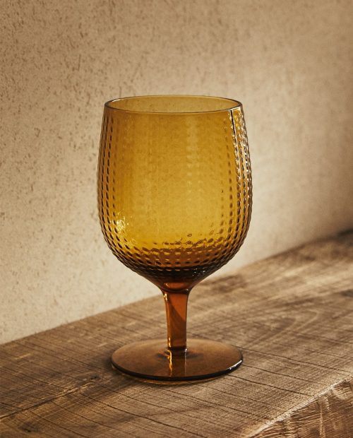 Las copas de Zara Home que no sabías que necesitabas en tu mesa y por un precio irresistible