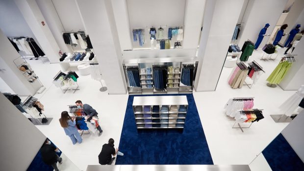 Así es el Zara más grande del mundo que abre sus puertas en la Plaza de España de Madrid