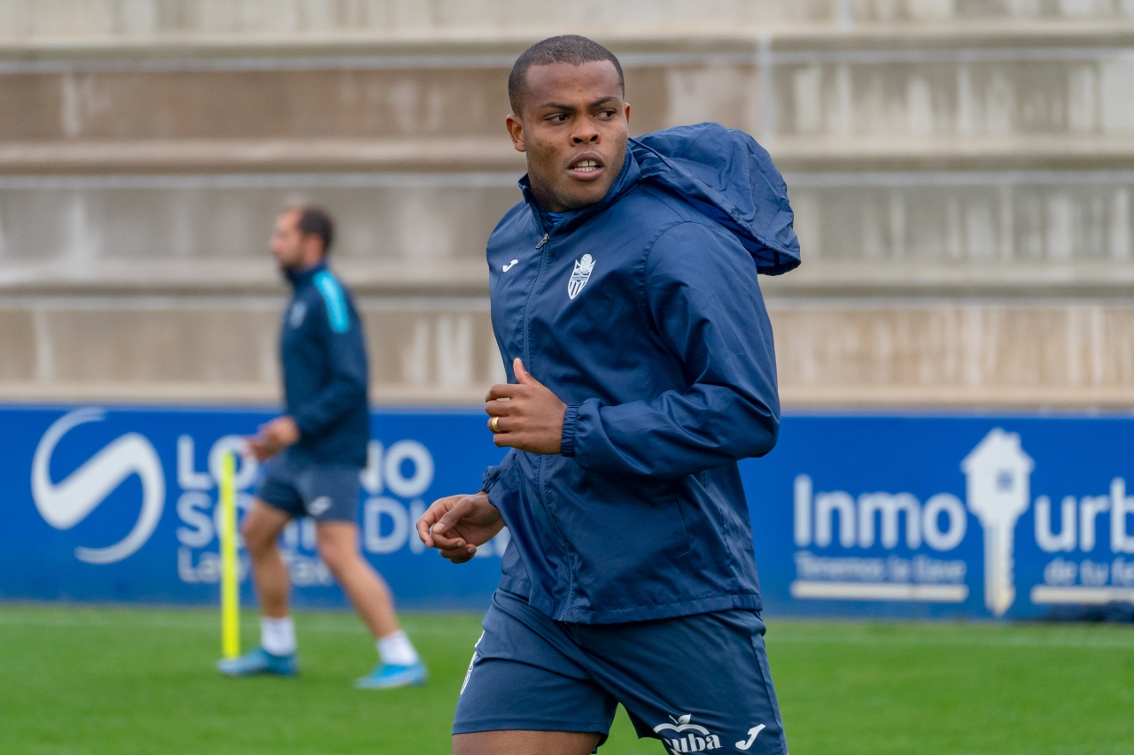 Vinicius Tanque, en un entrenamiento