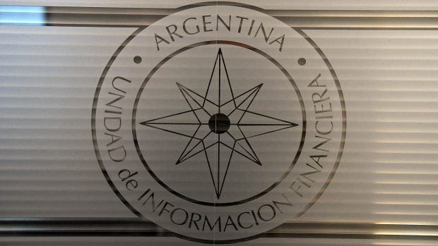 La UIF fue el organismo argentino que detectó los pagos que Sinapsis Trading SL hizo a Guillermo Scarcella. 