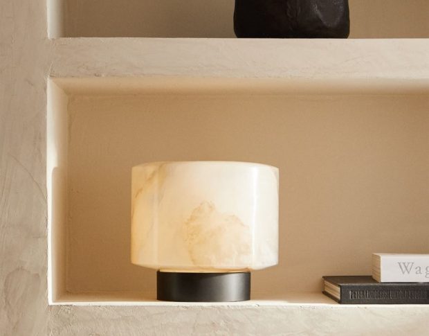La lámpara de Zara Home que está siendo un éxito en ventas