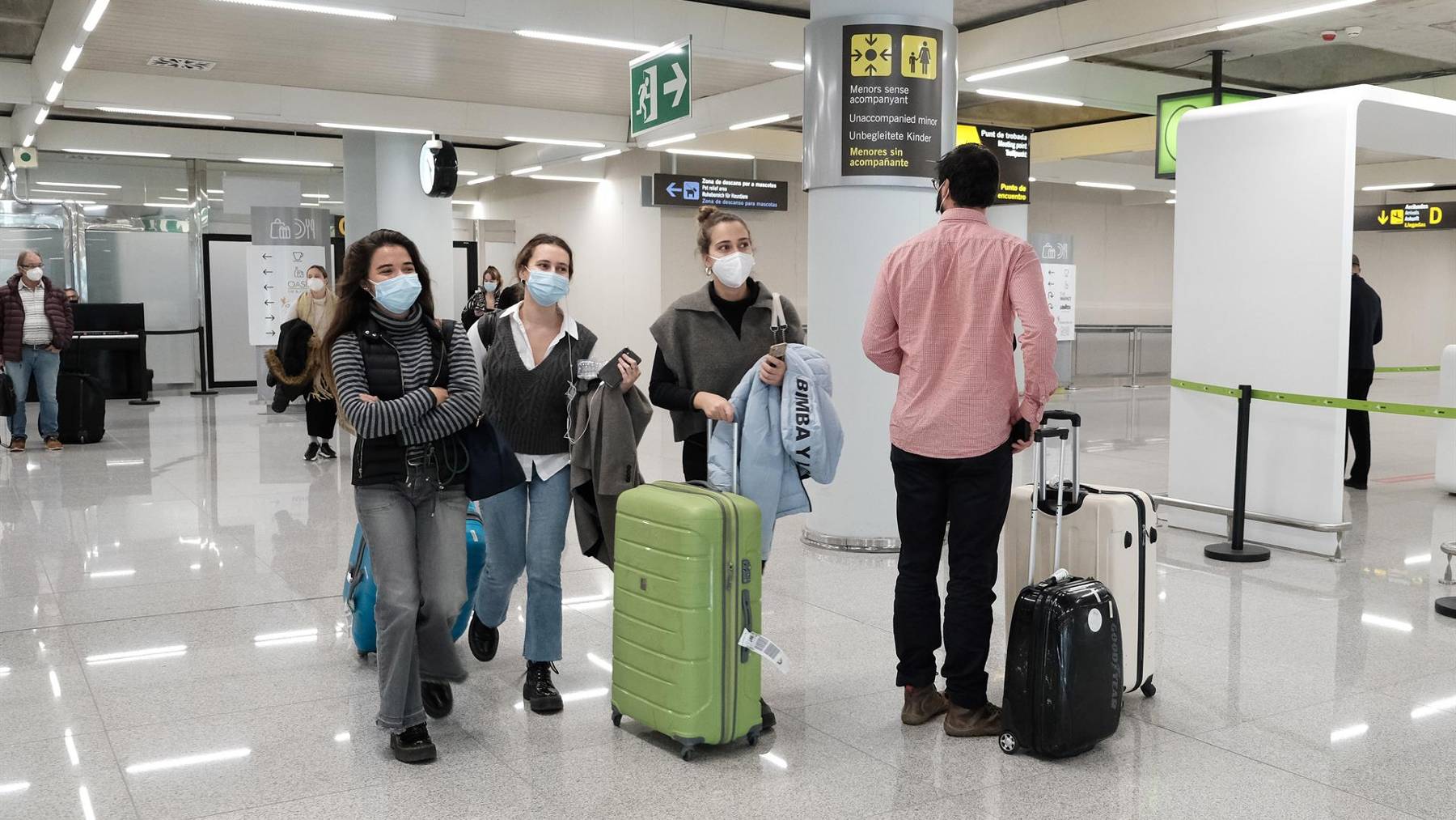 Turistas en el aeropuerto de Palma. Foto: Europa Press