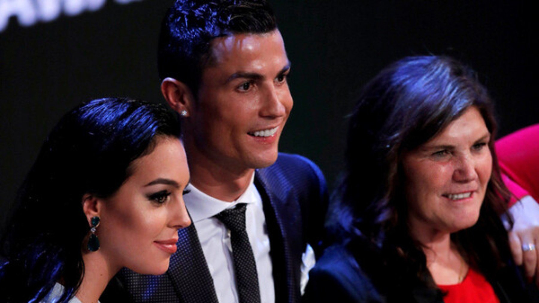 Georgina, Cristiano y Dolores Aveiro.