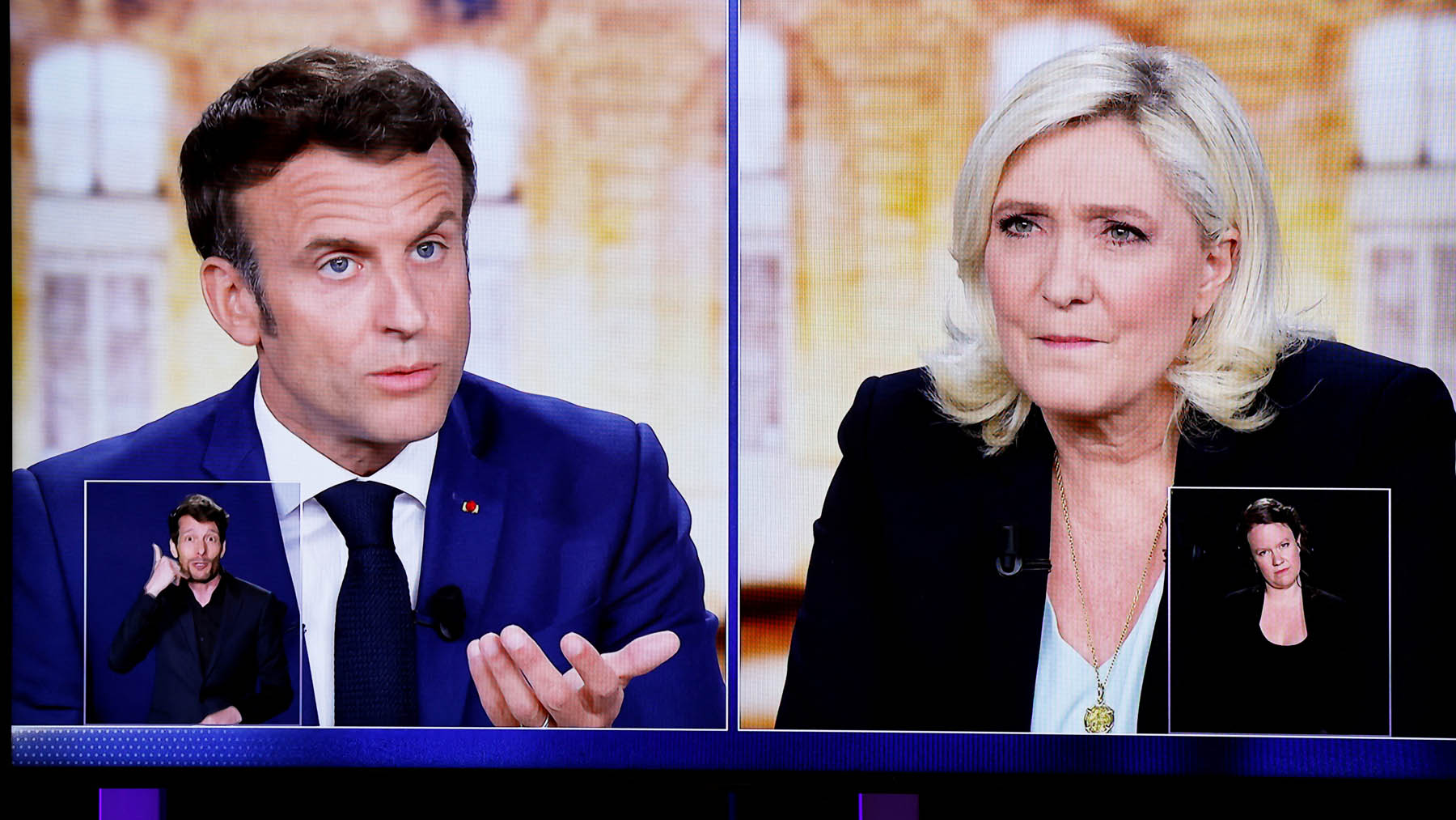 Emmanuel Macron y Marine Le Pen en el debate electoral.