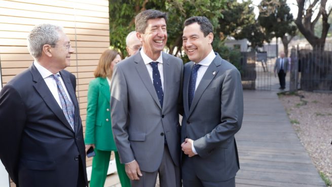 El presidente de la Junta, Juanma Moreno, junto al vicepresidente andaluz, Juan Marín.