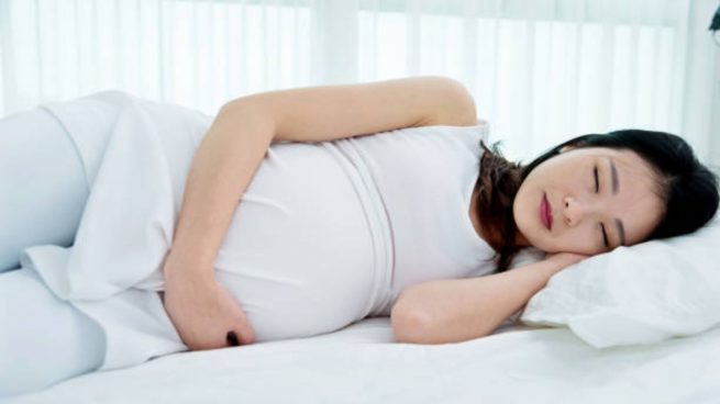 posición dormir embarazo