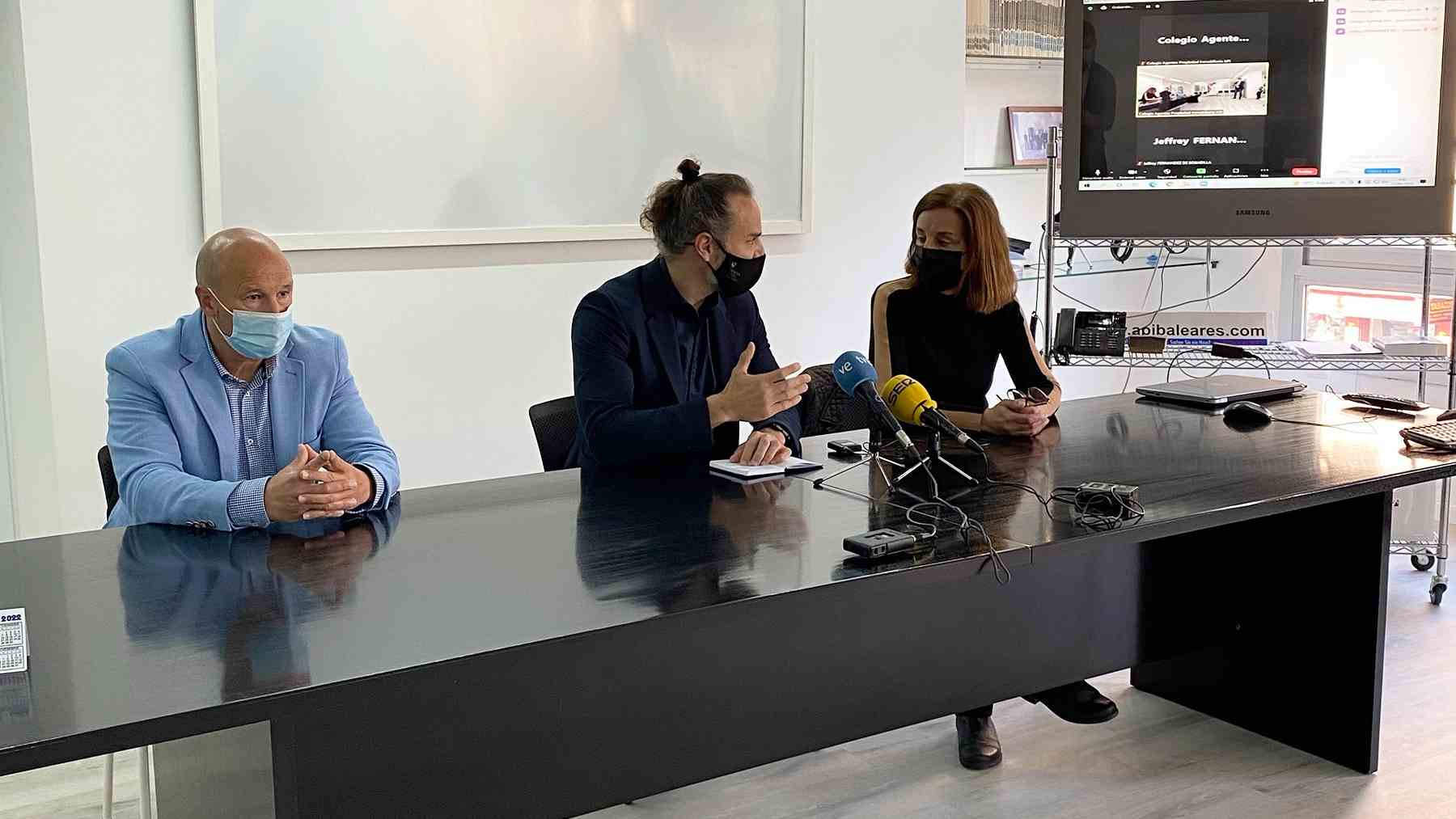 El Colegio y la Asociación API Baleares presentan su nuevo Centro de Estudios.